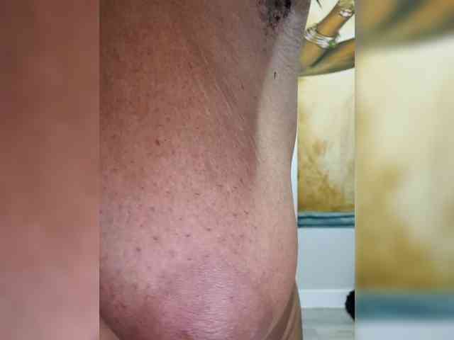 QueenAnitaDix webcam