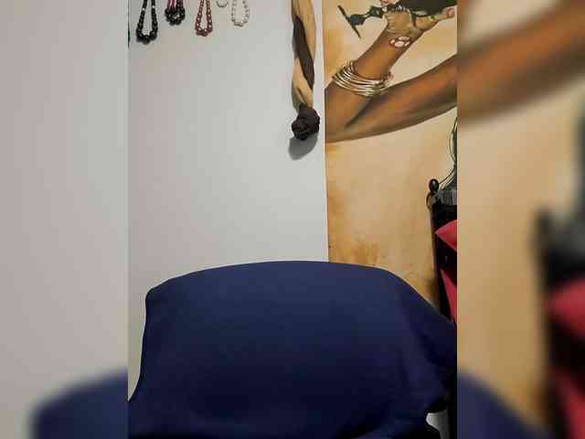 QueenAnitaDix webcam