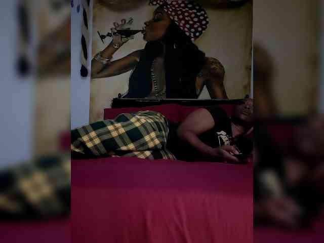 QueenAnitaDix webcam