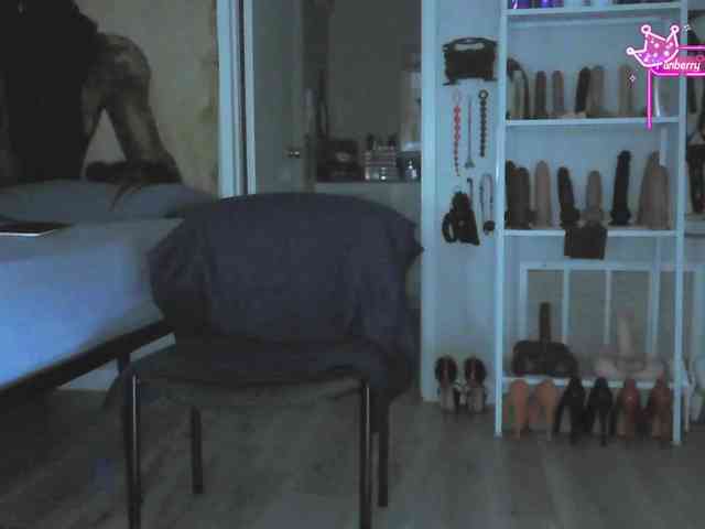 QueenAnitaDix webcam