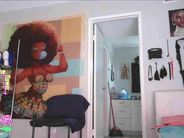 QueenAnitaDix webcam