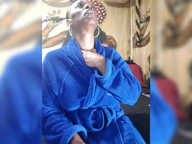 QueenAnitaDix QueenAnitaDix