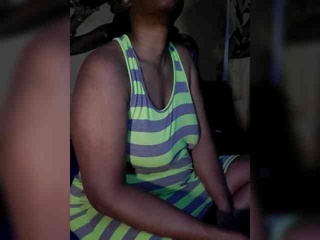 QueenAnitaDix webcam