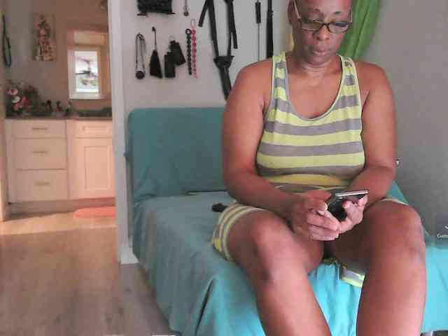 QueenAnitaDix webcam