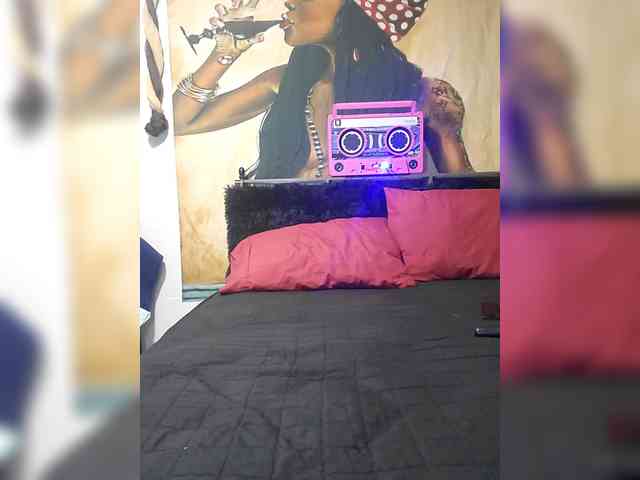 QueenAnitaDix webcam