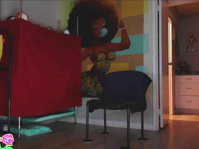 QueenAnitaDix webcam