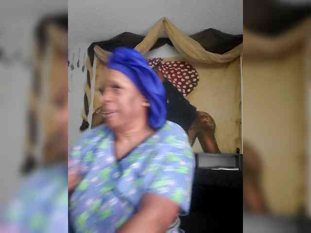 QueenAnitaDix webcam