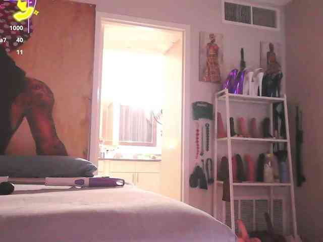 QueenAnitaDix webcam