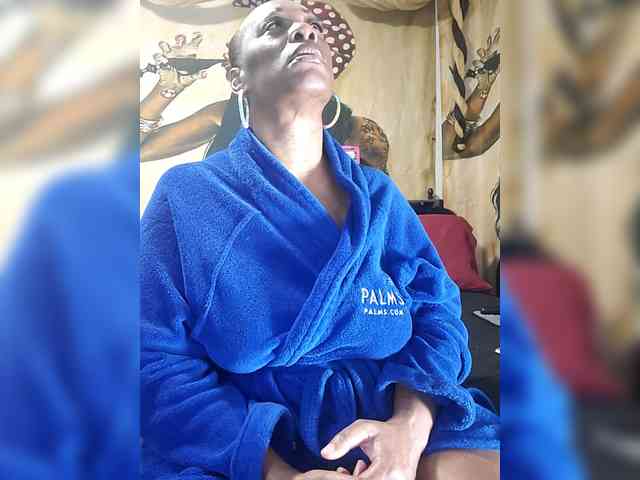 QueenAnitaDix webcam