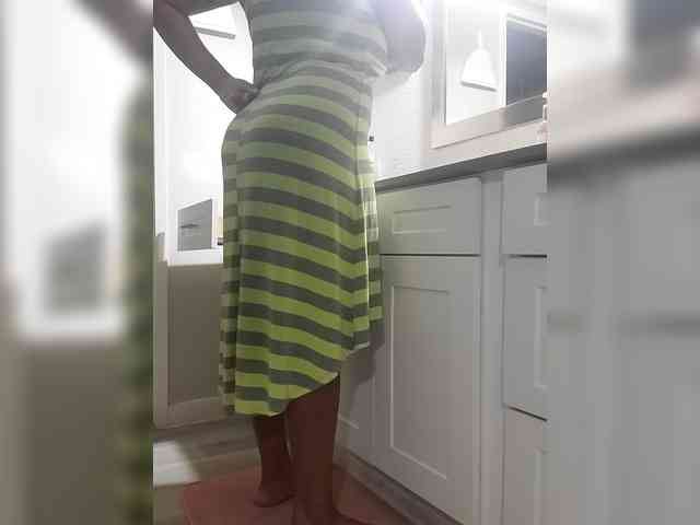 QueenAnitaDix webcam