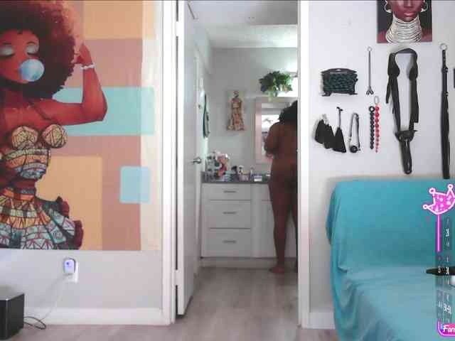 QueenAnitaDix webcam