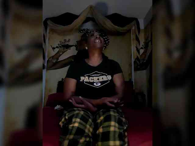 QueenAnitaDix webcam