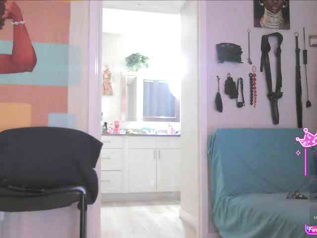 QueenAnitaDix webcam