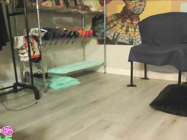 QueenAnitaDix webcam