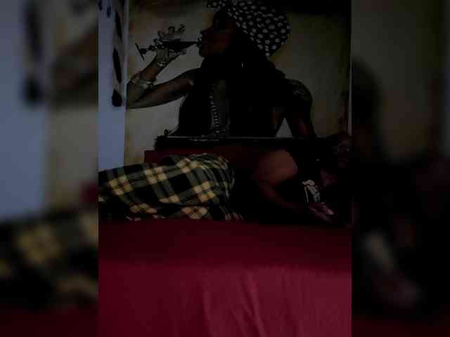 QueenAnitaDix webcam