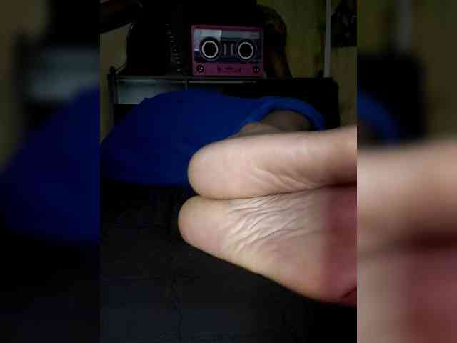 QueenAnitaDix webcam