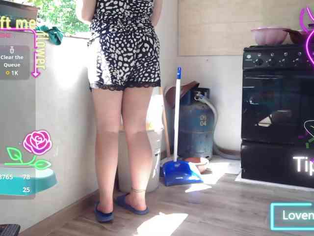 GiuliaHotXXX1 webcam