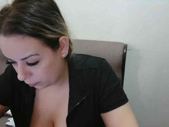 GiuliaHotXXX1 GiuliaHotXXX1