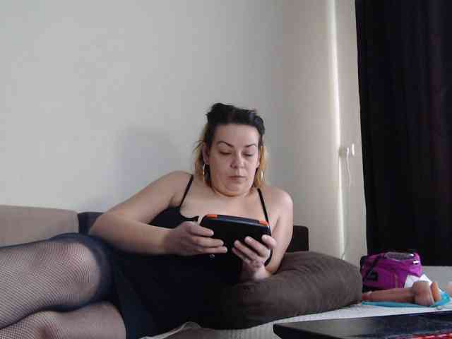 GiuliaHotXXX1 webcam