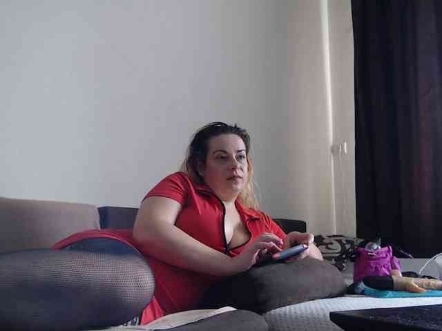 GiuliaHotXXX1 webcam
