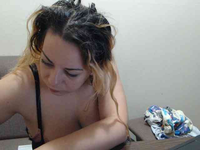 GiuliaHotXXX1 GiuliaHotXXX1