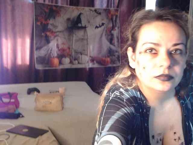 GiuliaHotXXX1 webcam