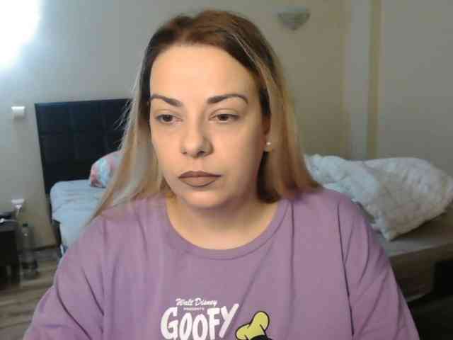 GiuliaHotXXX1 webcam