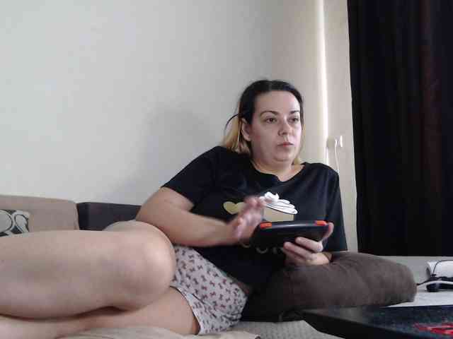 GiuliaHotXXX1 webcam