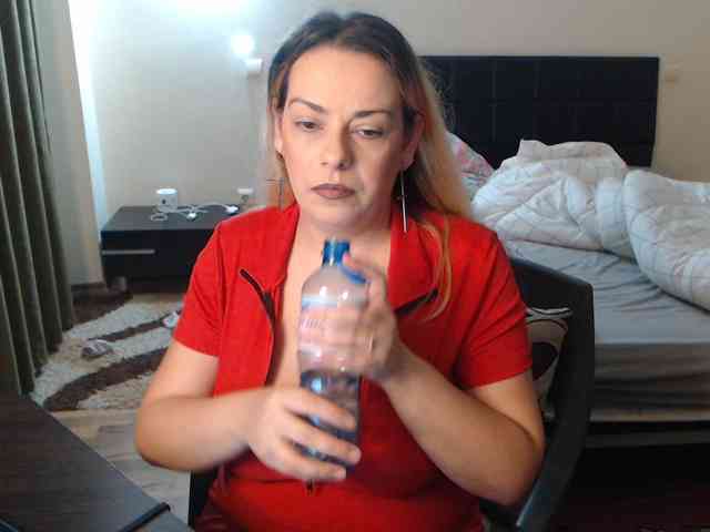 GiuliaHotXXX1 GiuliaHotXXX1