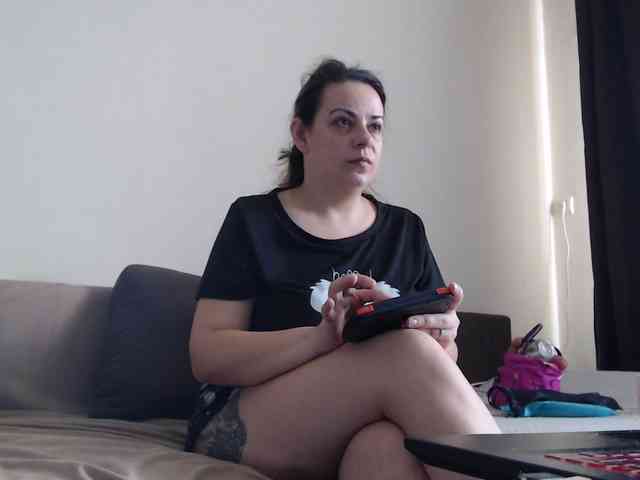 GiuliaHotXXX1 webcam