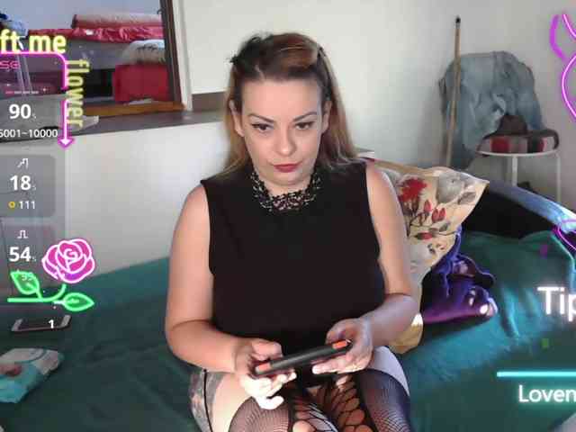 GiuliaHotXXX1 webcam