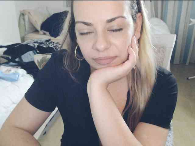 GiuliaHotXXX1 GiuliaHotXXX1