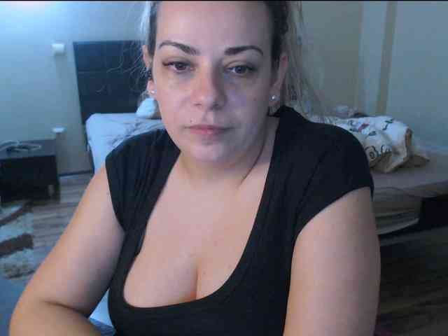 GiuliaHotXXX1 GiuliaHotXXX1