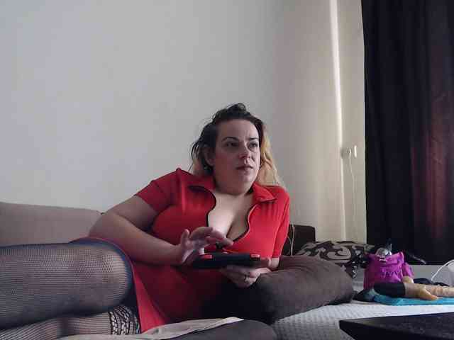 GiuliaHotXXX1 webcam