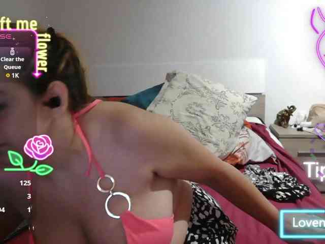 GiuliaHotXXX1 webcam
