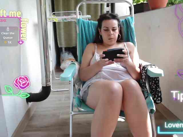 GiuliaHotXXX1 webcam
