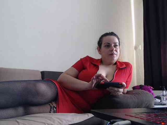 GiuliaHotXXX1 webcam