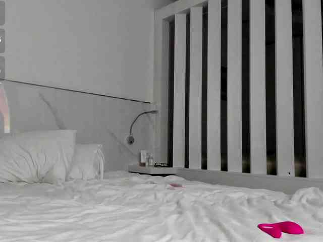 LISABABYMETAL webcam