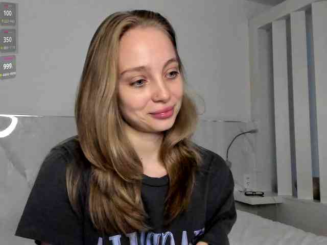 LISABABYMETAL webcam