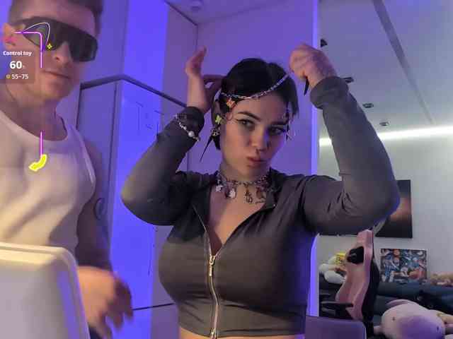 groteskcouple groteskcouple