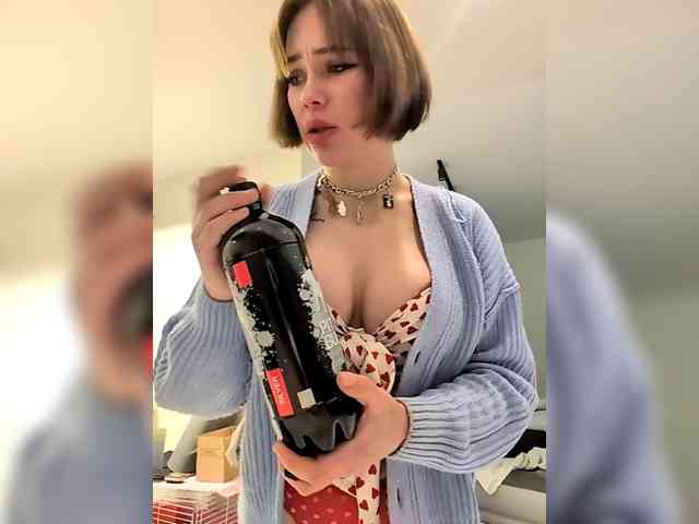 GroteskCouple webcam