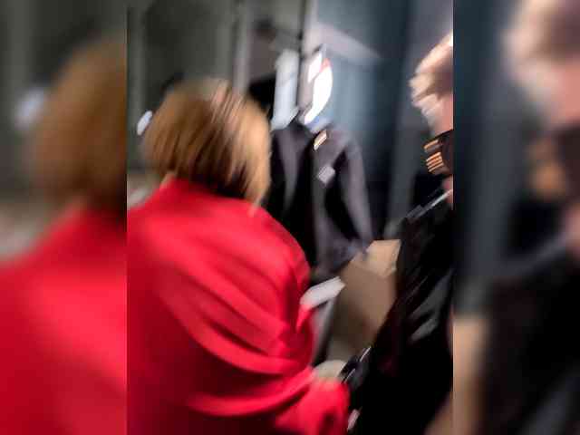 GroteskCouple webcam