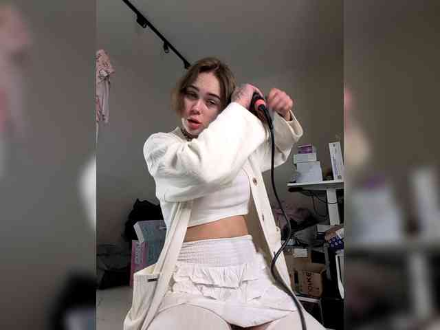 GroteskCouple webcam