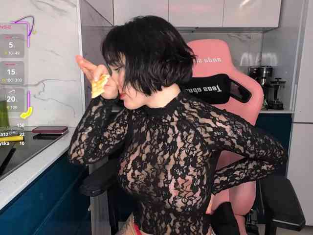 GroteskCouple webcam