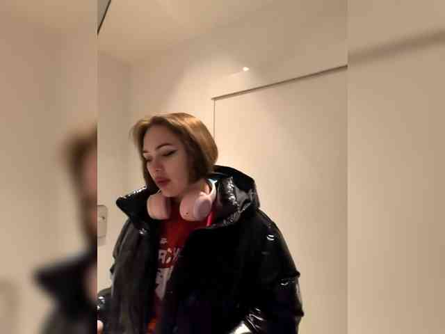 GroteskCouple webcam