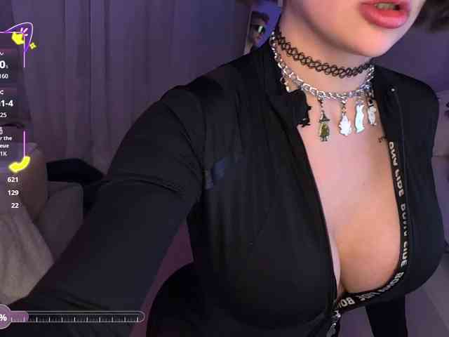 GroteskCouple webcam