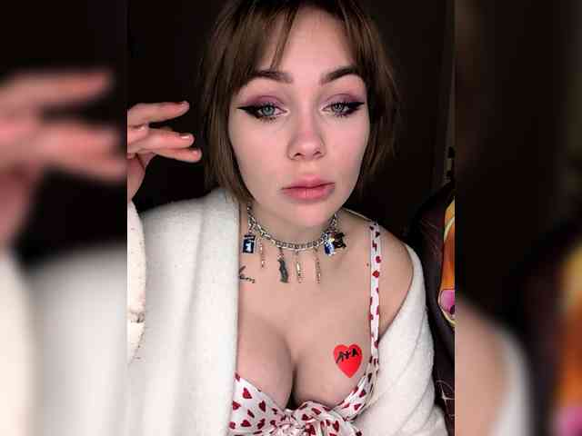 GroteskCouple webcam