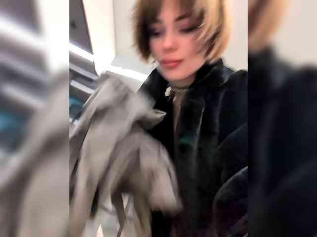 GroteskCouple webcam