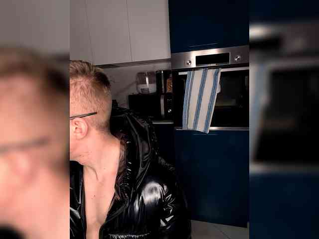 GroteskCouple webcam