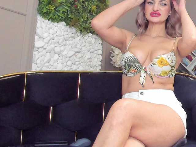 UnforseenLand's BongaCams show and profile